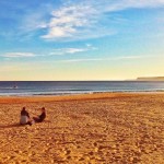 De charla en la arena del Sardinero