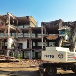 El edificio de Talleres Bolado en pleno proceso de demolición