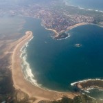 El abra del Sardinero, el Puntal, la bahía, Santander… desde la ventanilla de un avión