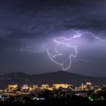 La tormenta de anoche vista por tres grandes fotógrafos