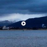 La nieve se asoma a la bahía de Santander