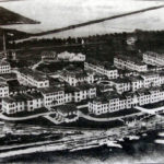 La antigua Valdecilla cuando la bahía llegaba a sus pies