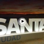 Amanecer a orillas del Cantábrico bajo un cielo asurado