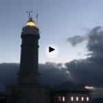 Ver despuntar el día junto al faro de cabo Mayor